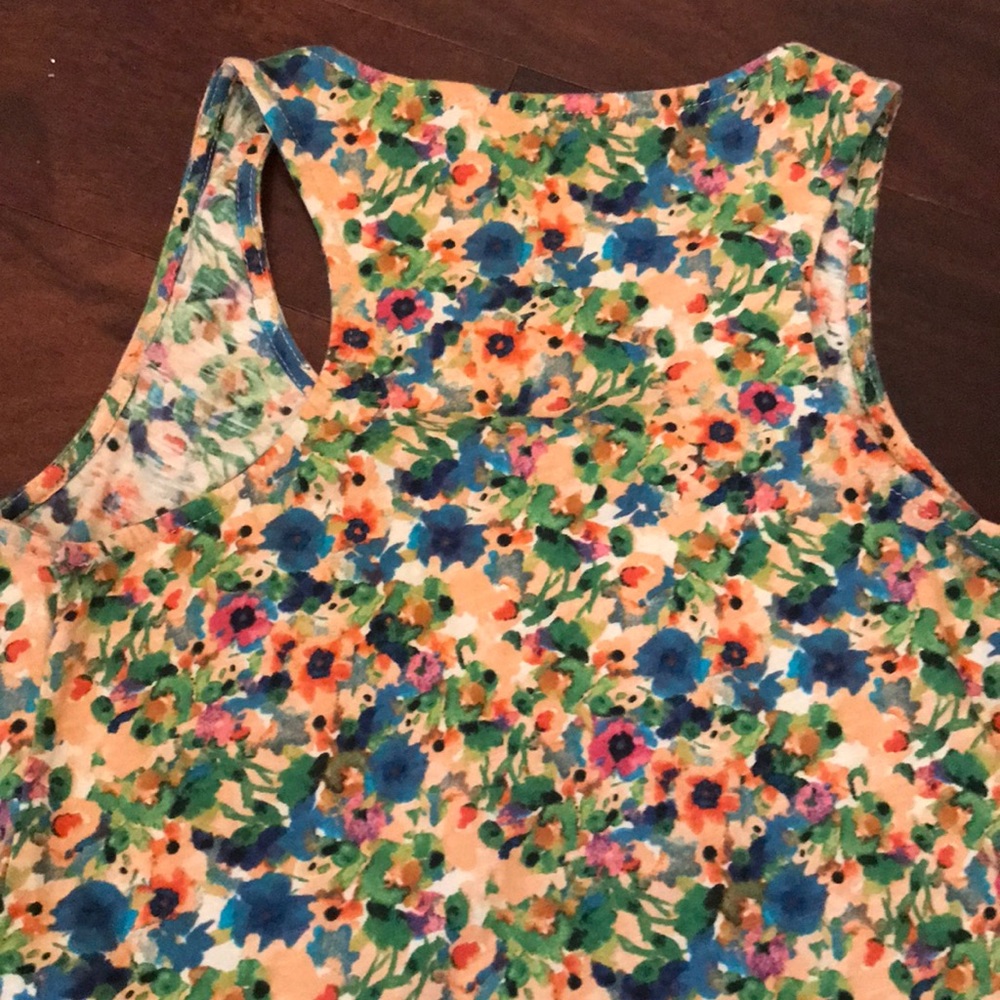 Tank top - Picture 2 of 3